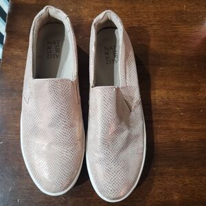 Naturalizer Shoes Womens 10M Marianne Casual Slip On Sneakers Metallic Pink